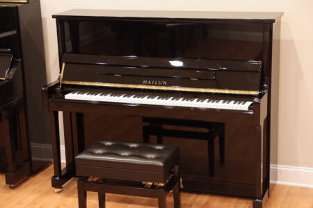Pre-Owned Hailun model 121, full view