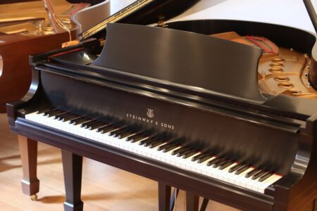 Rebuilt Steinway M, keyboard view