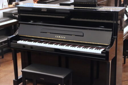 Pre-Owned Yamaha YU1 aka "Super U1", full view