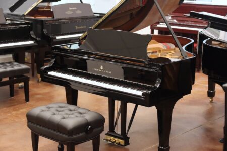 Steinway model M, Restored in EU, full view