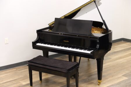 Pre-Owned American Baldwin model R, front view
