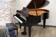 2006 Yamaha GC1 | PianoWorks | right side view